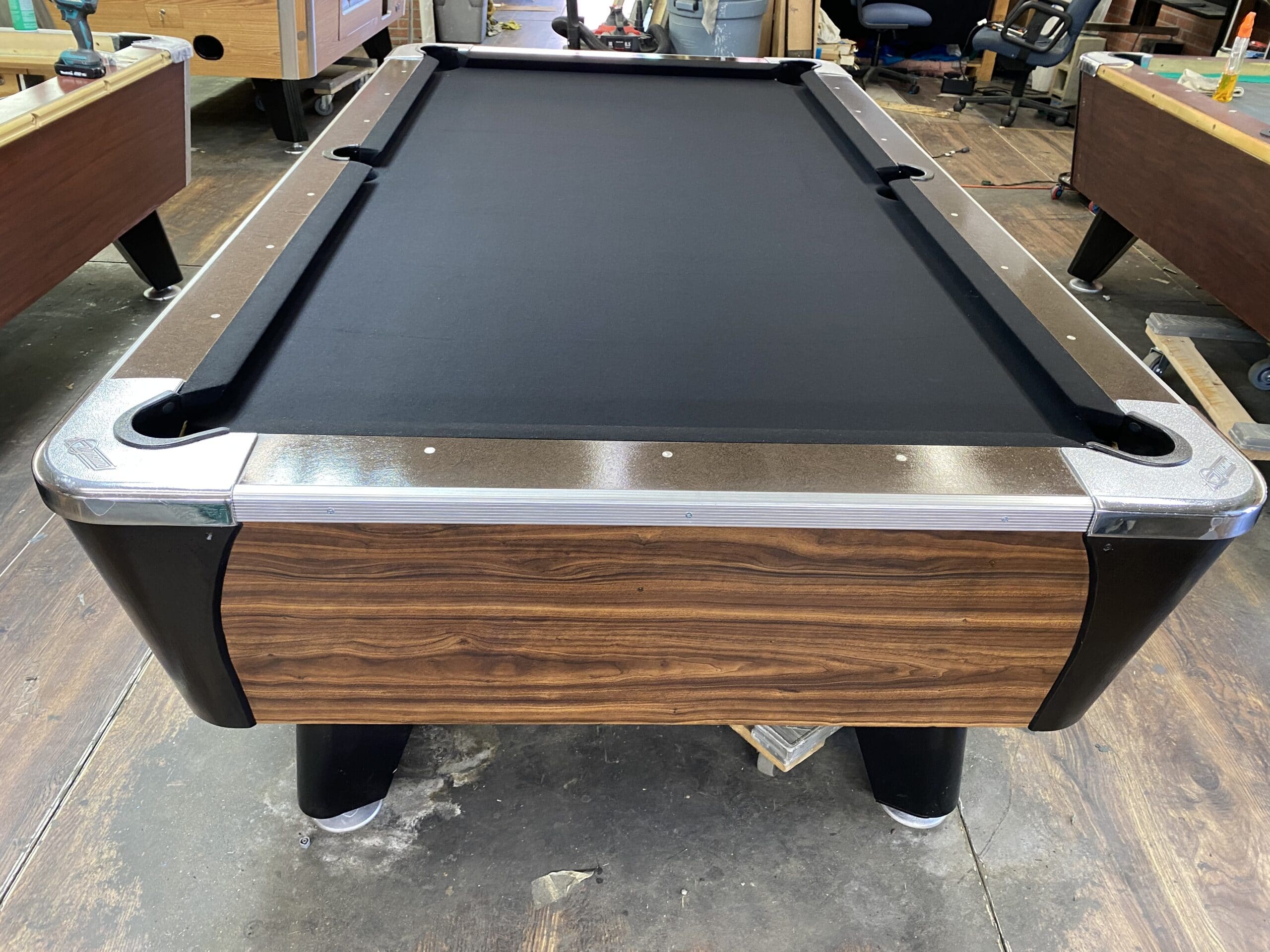 8 Dynamo Dark Walnut Drop Pocket Pool Table Used Coin Operated Bar